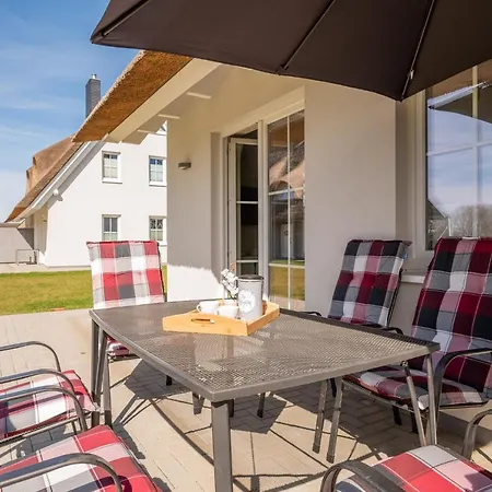 Holiday home Reetidyll Am Haff Pepelow